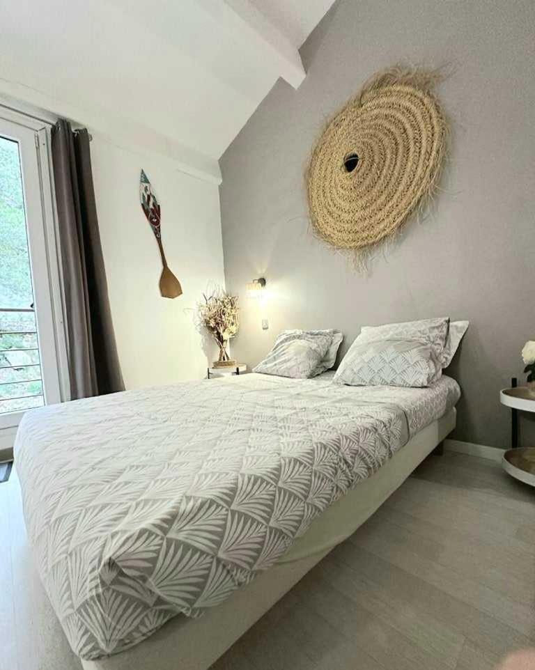 La Villa Du Menhir Gite บิซ-มิเนอวัว ภายนอก รูปภาพ